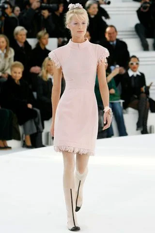 Look 10